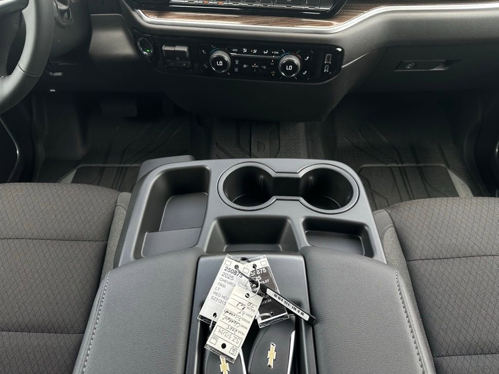 2025 Chevrolet Silverado 1500 LT