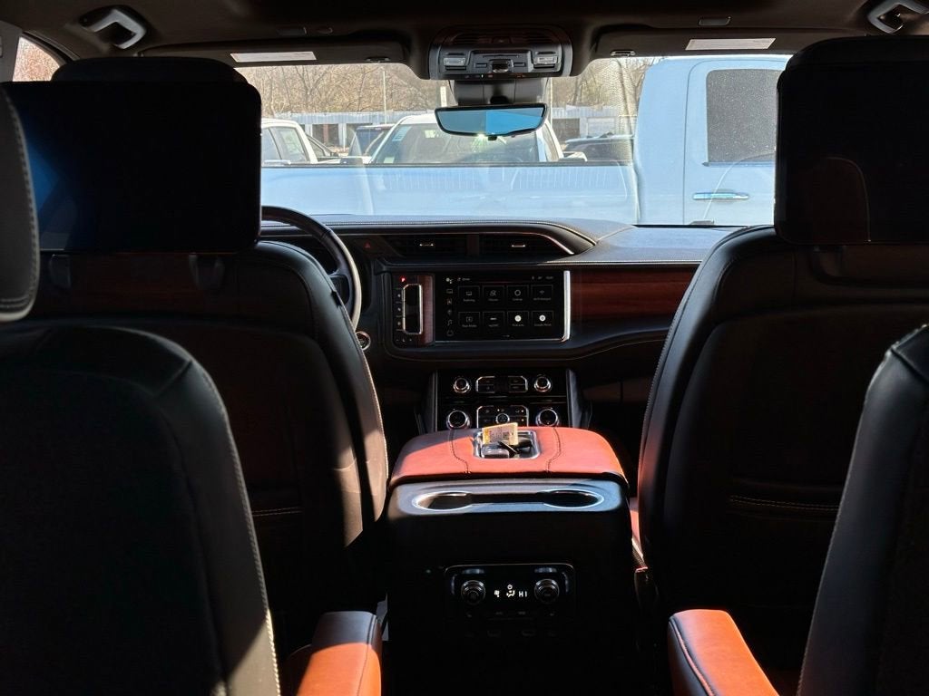 2023 GMC Yukon Denali Ultimate