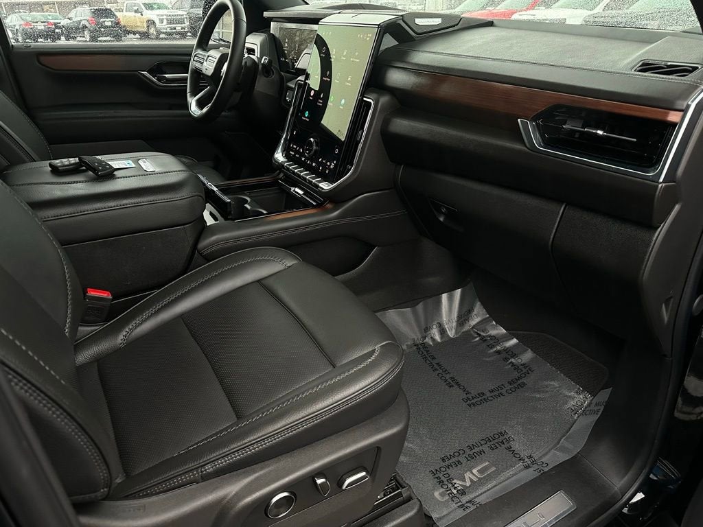 2025 GMC Yukon XL Denali