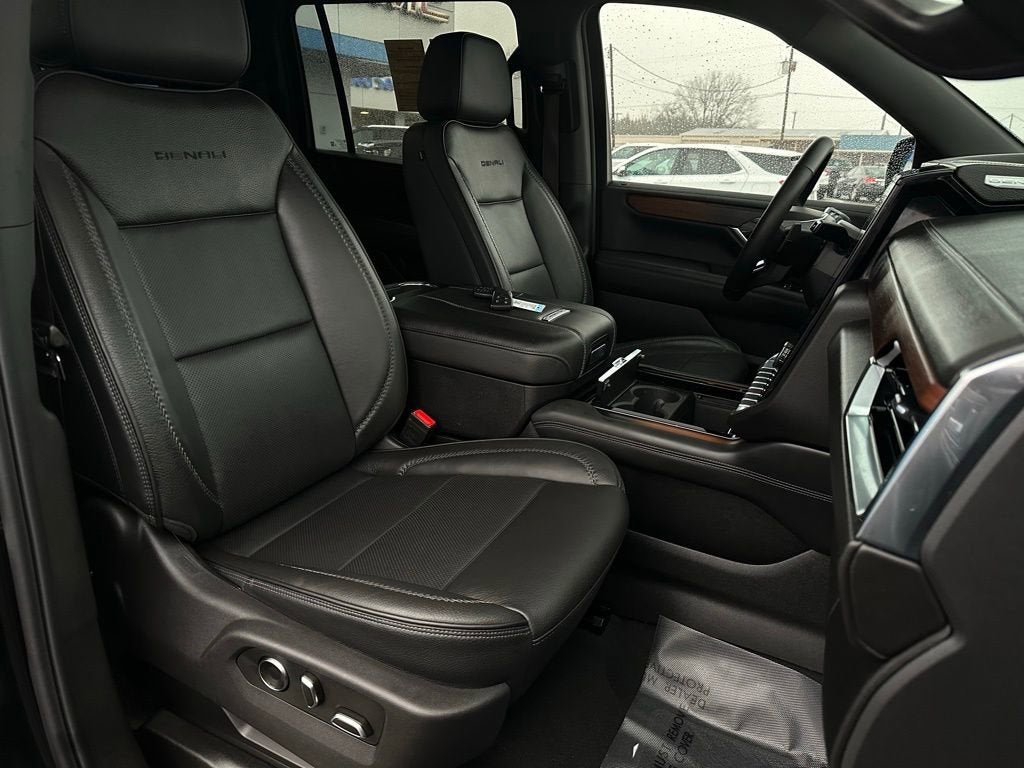 2025 GMC Yukon XL Denali