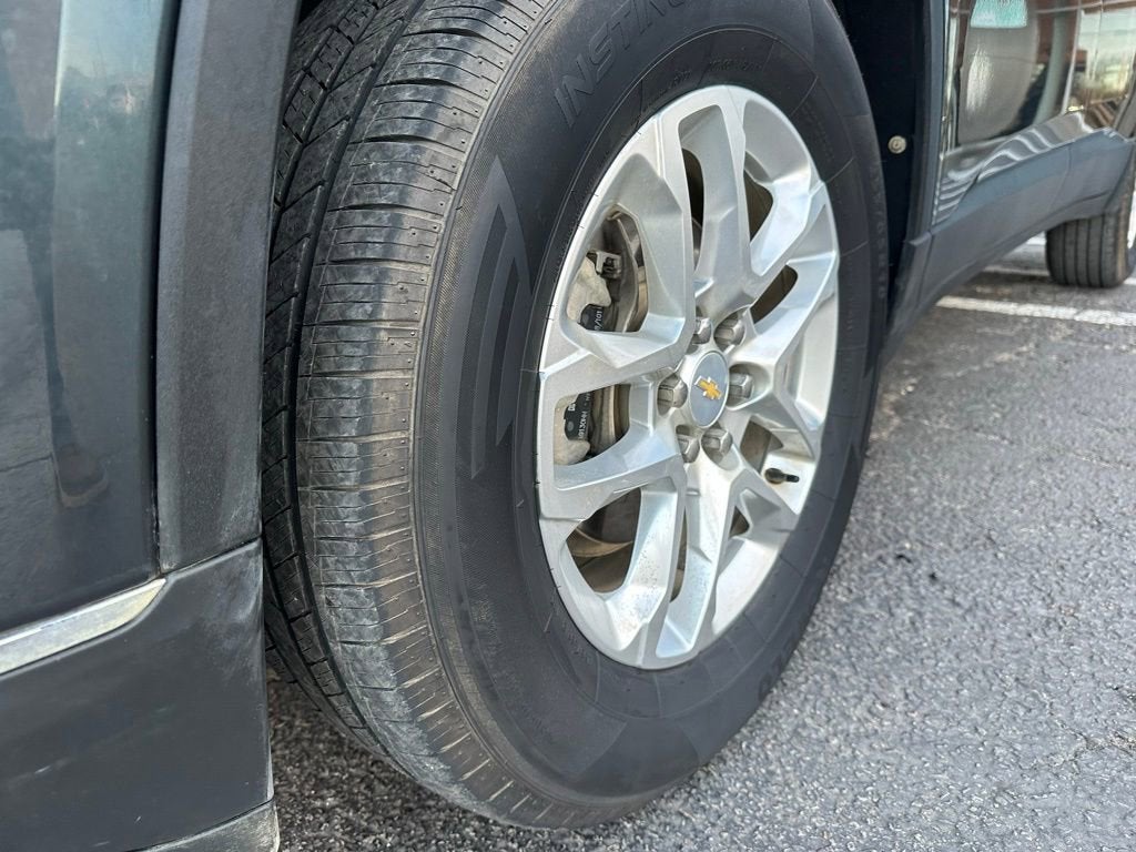 2021 Chevrolet Traverse LT Cloth