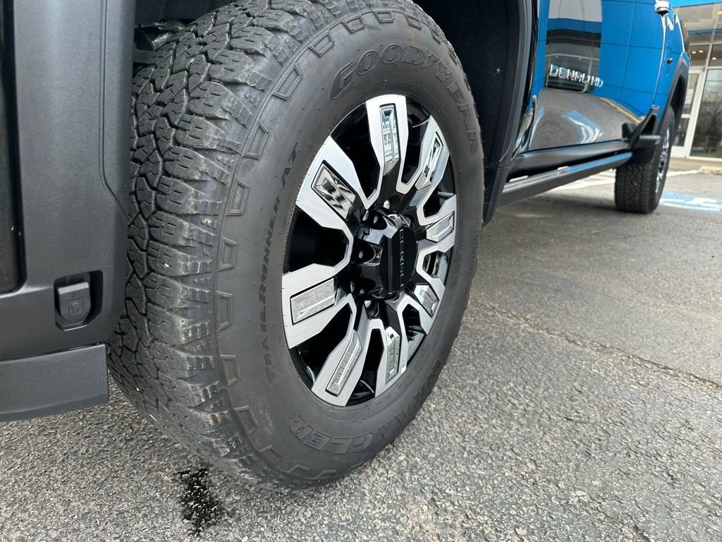 2025 GMC Sierra 2500 HD Denali