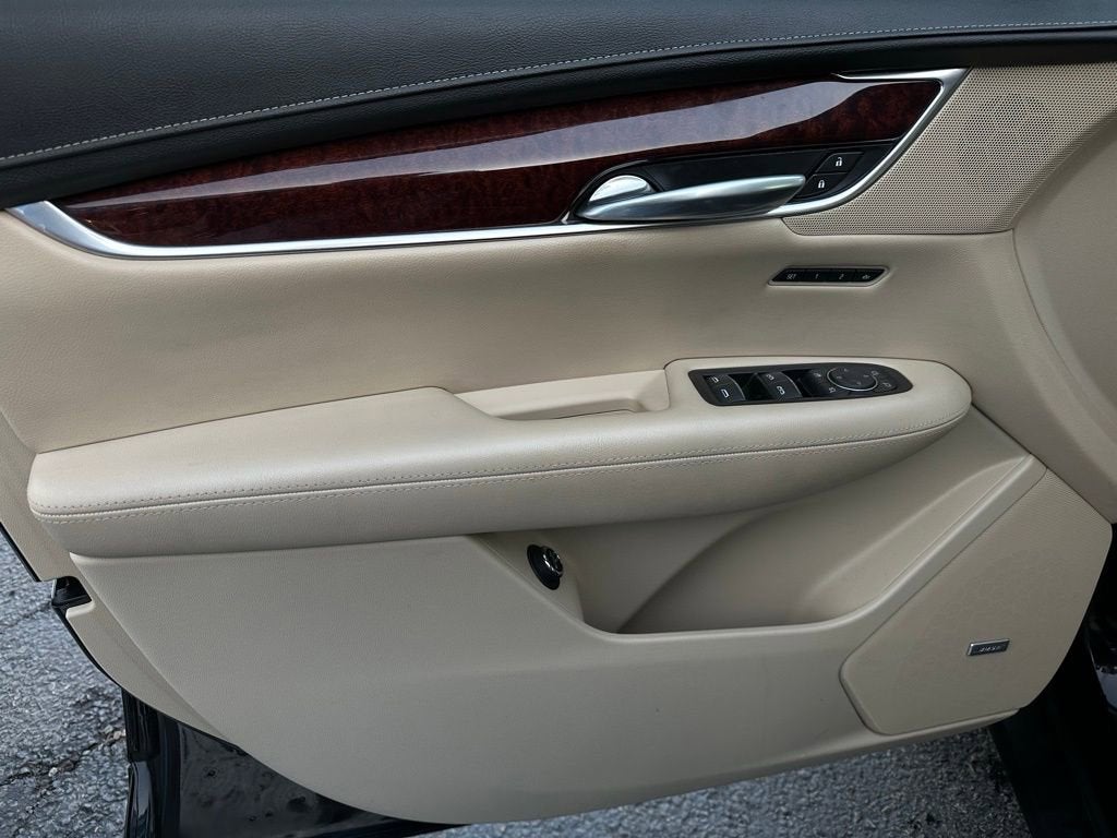 2018 Cadillac XT5 Luxury FWD