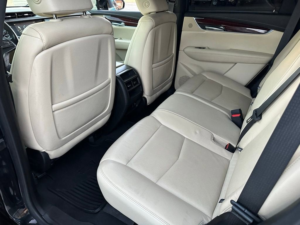 2018 Cadillac XT5 Luxury FWD