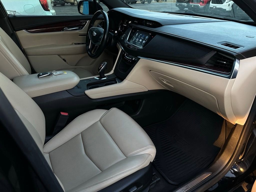 2018 Cadillac XT5 Luxury FWD