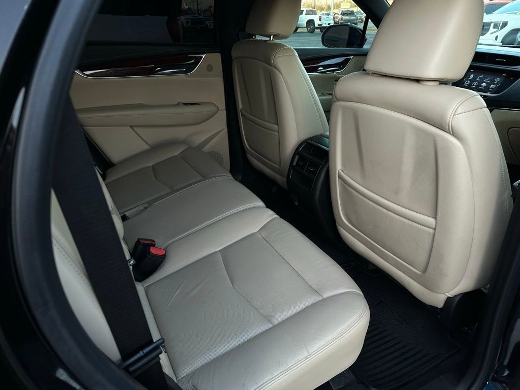 2018 Cadillac XT5 Luxury FWD