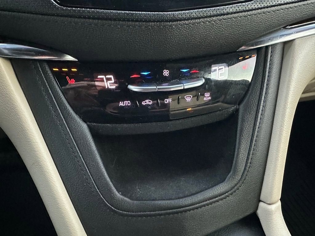 2018 Cadillac XT5 Luxury FWD