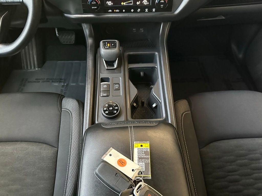 2024 Nissan Pathfinder S