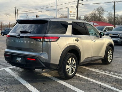 2024 Nissan Pathfinder S