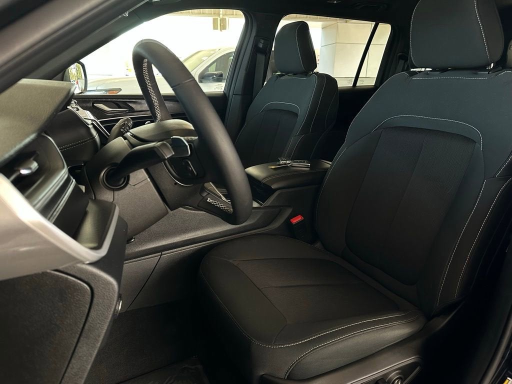 2025 Jeep Grand Cherokee L Laredo X