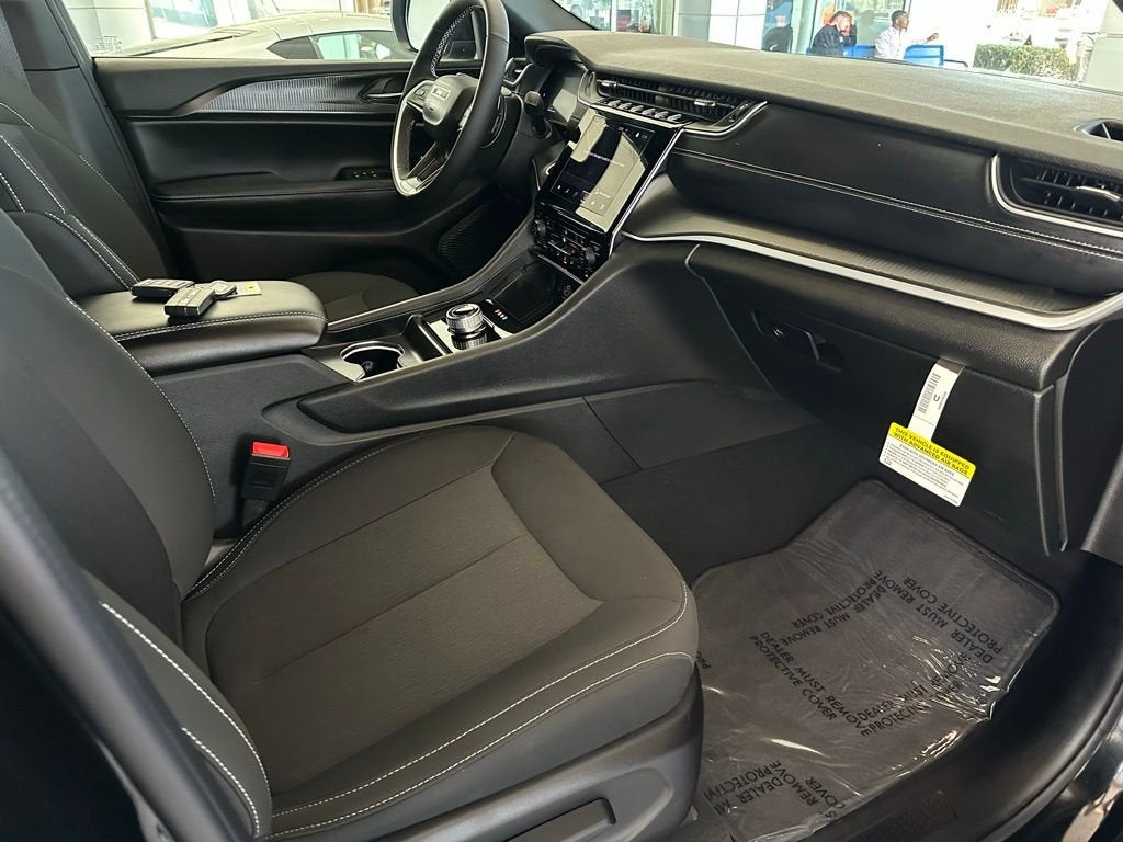 2025 Jeep Grand Cherokee L Laredo X