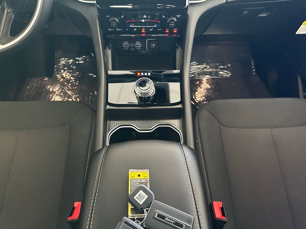 2025 Jeep Grand Cherokee L Laredo X