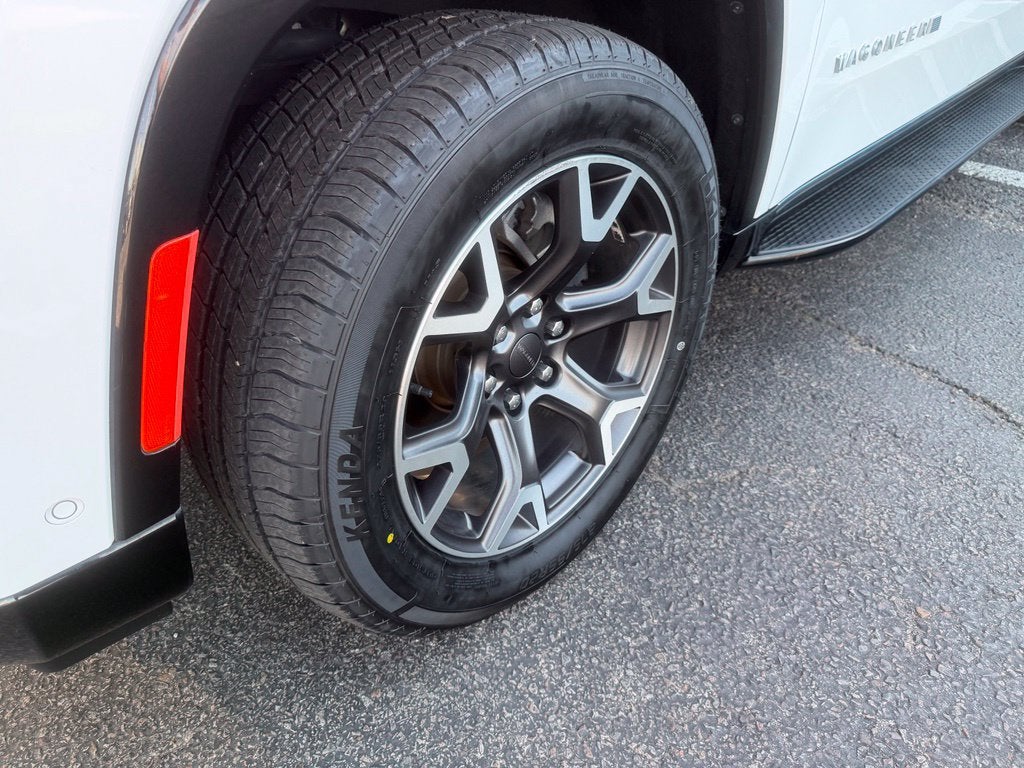 2023 Jeep Wagoneer L Series III