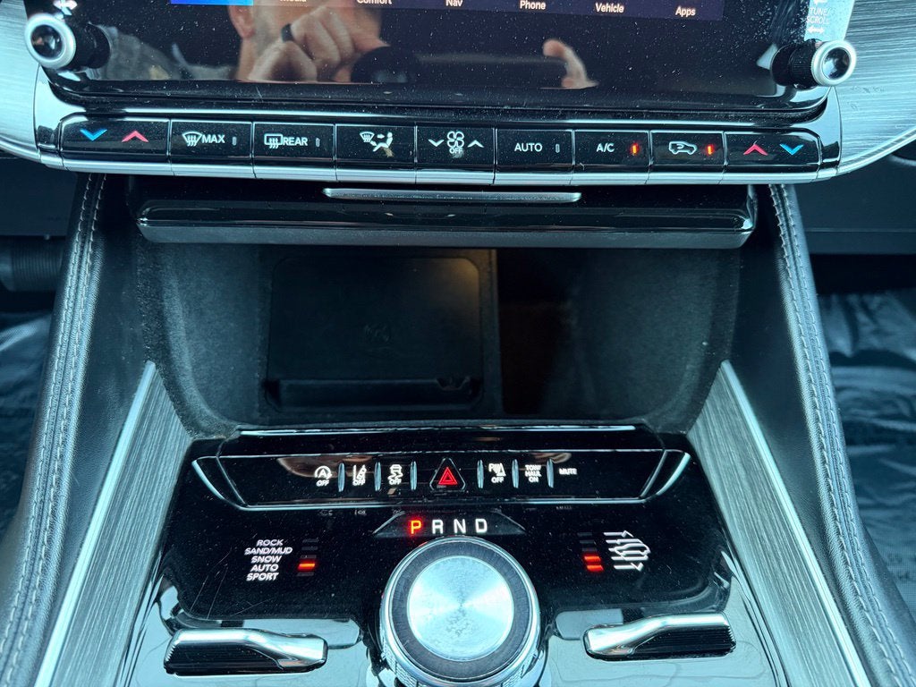 2023 Jeep Wagoneer L Series III