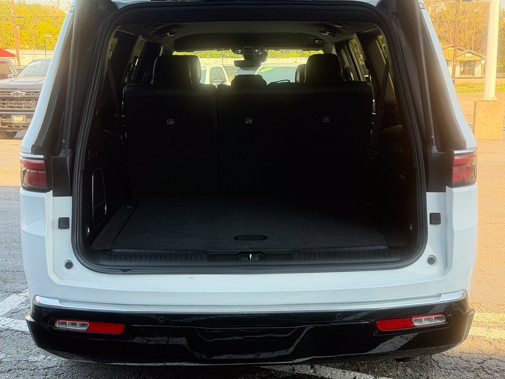 2023 Jeep Wagoneer L Series III