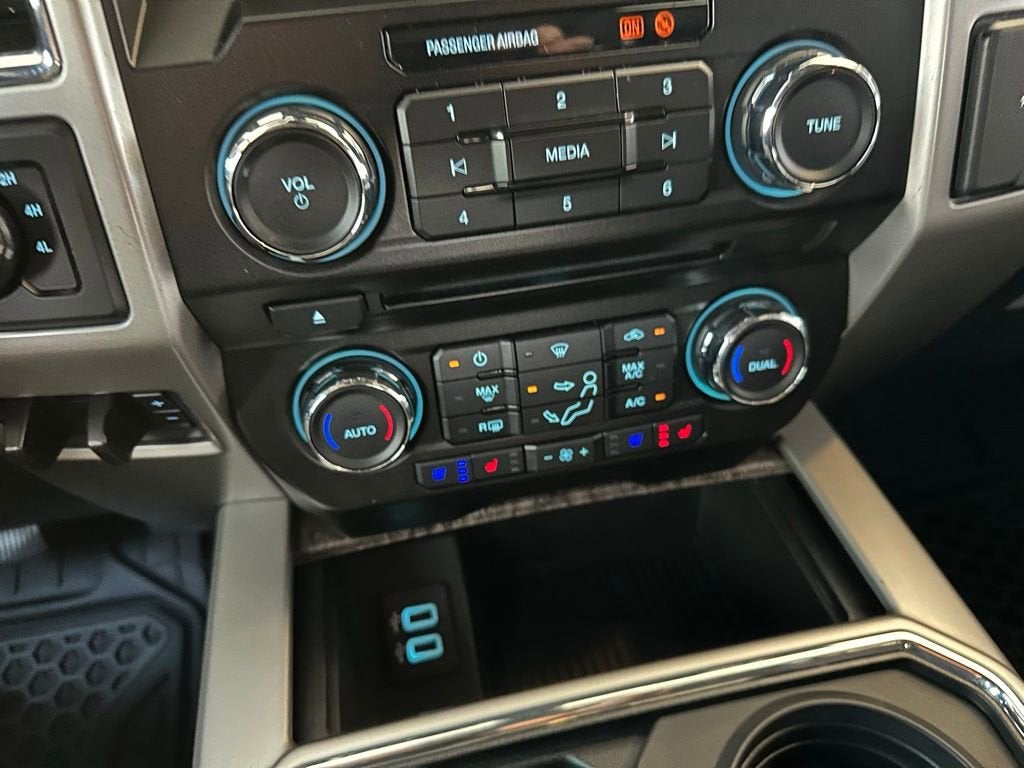 2017 Ford Super Duty F-350 SRW Platinum