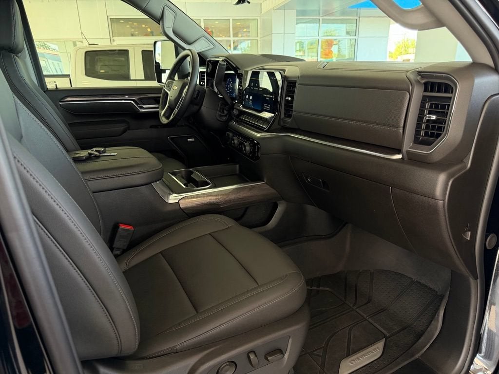2026 Chevrolet Silverado 3500 HD LTZ DRW