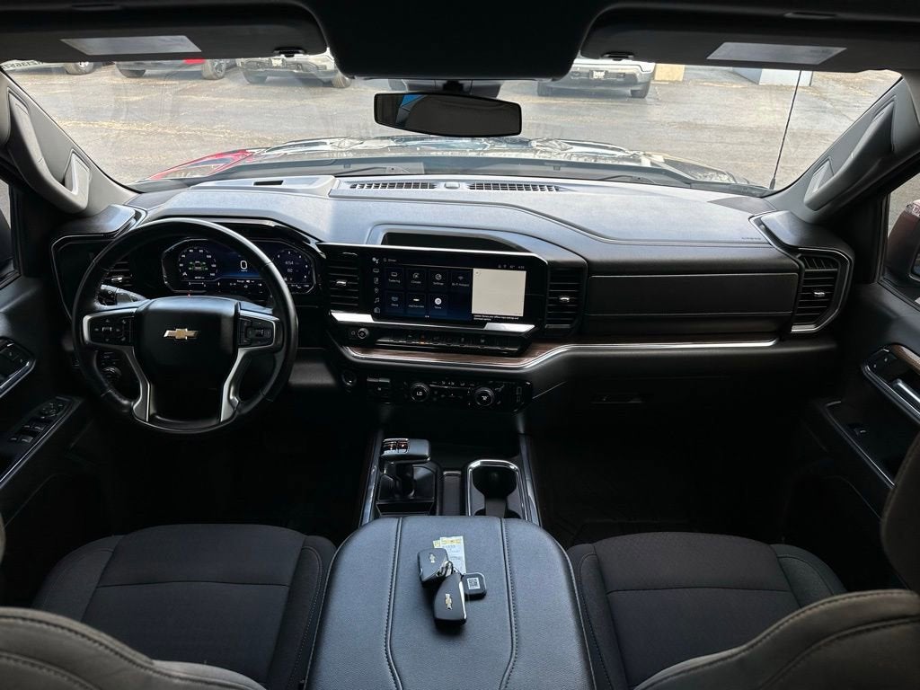 2024 Chevrolet Silverado 1500 LT