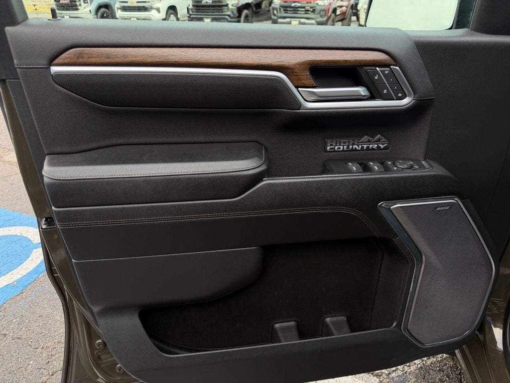 2023 Chevrolet Silverado 1500 High Country
