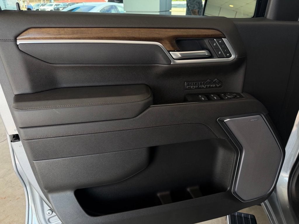 2025 Chevrolet Silverado 1500 High Country