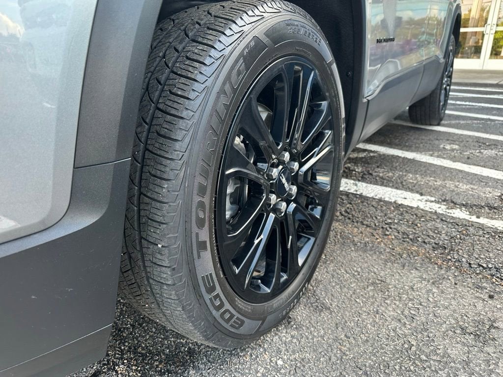 2022 GMC Acadia SLT