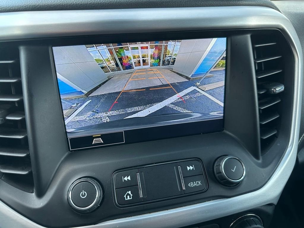 2022 GMC Acadia SLT