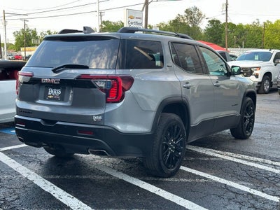 2022 GMC Acadia SLT