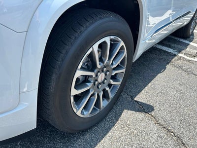 2022 GMC Acadia Denali
