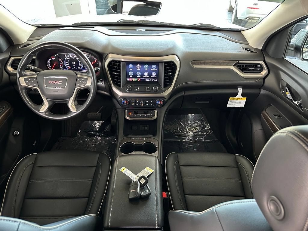 2022 GMC Acadia Denali