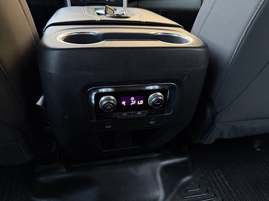2021 GMC Yukon SLE