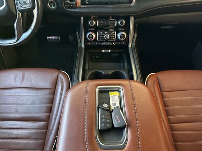 2023 GMC Yukon Denali Ultimate