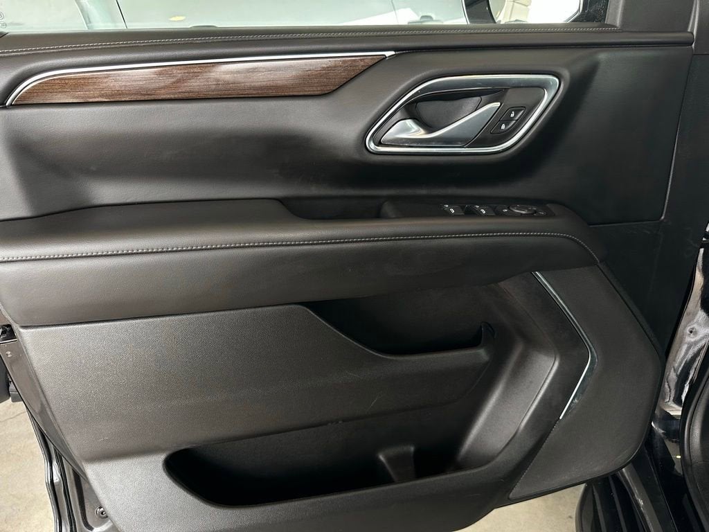 2023 GMC Yukon XL SLE