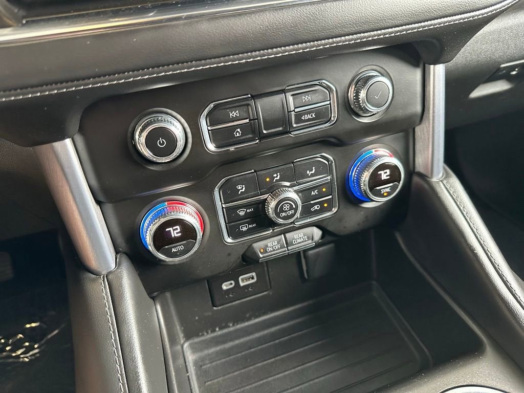 2023 GMC Yukon XL SLE