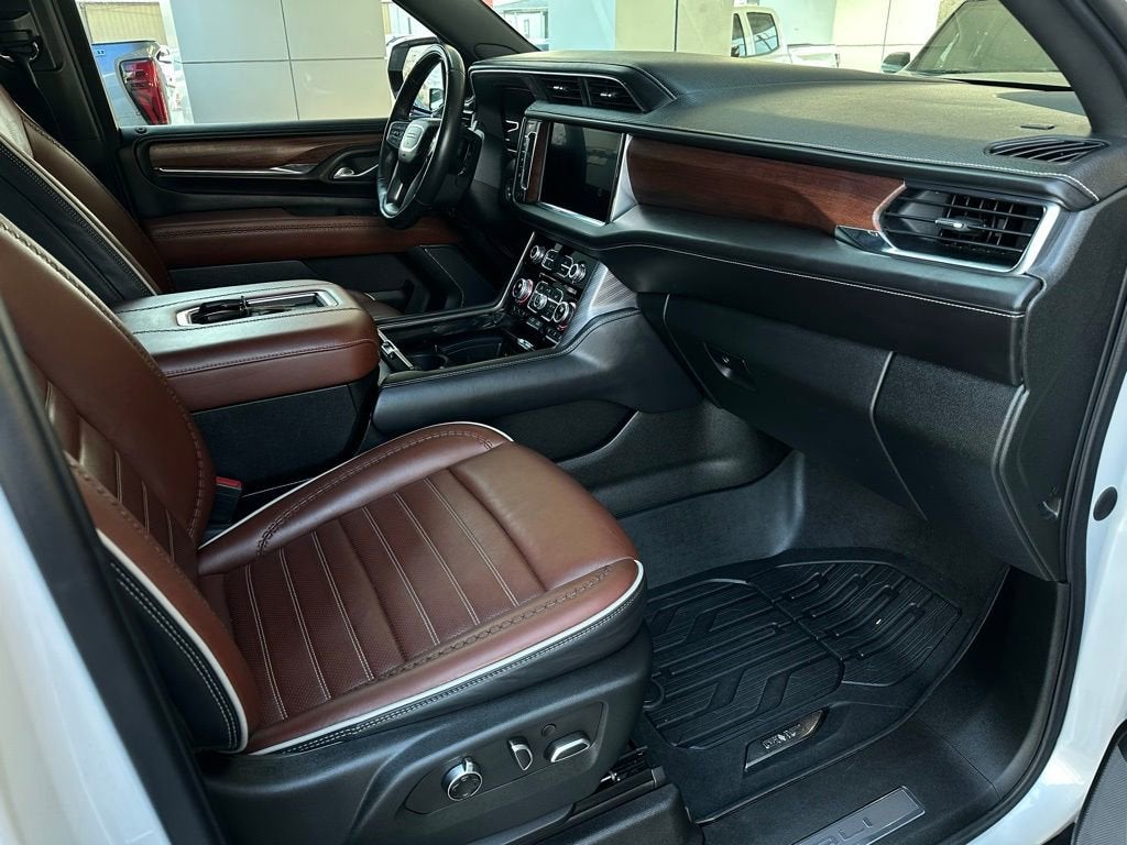 2023 GMC Yukon XL Denali Ultimate