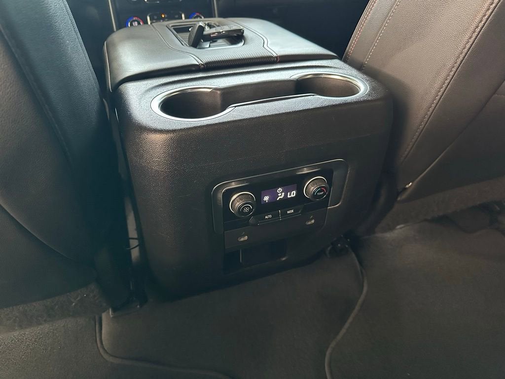 2022 Chevrolet Suburban RST