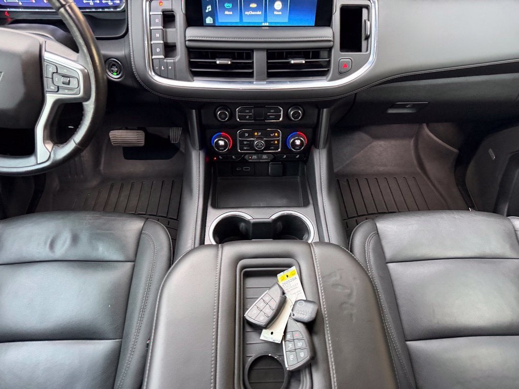 2023 Chevrolet Suburban LT