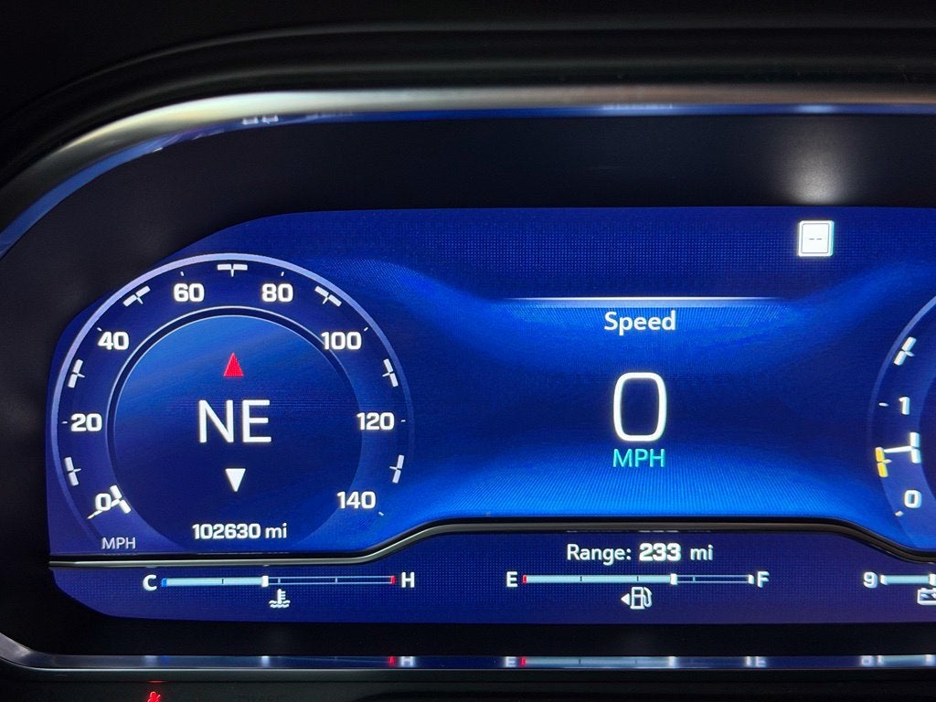 2023 Chevrolet Suburban LT