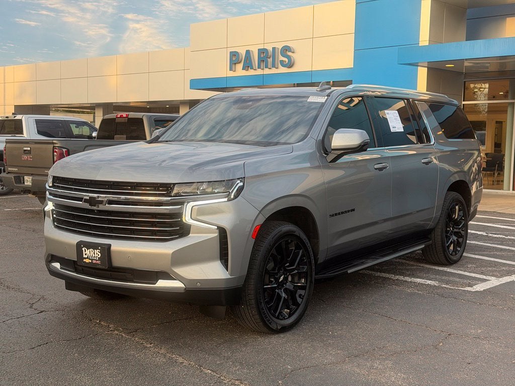 2023 Chevrolet Suburban LT