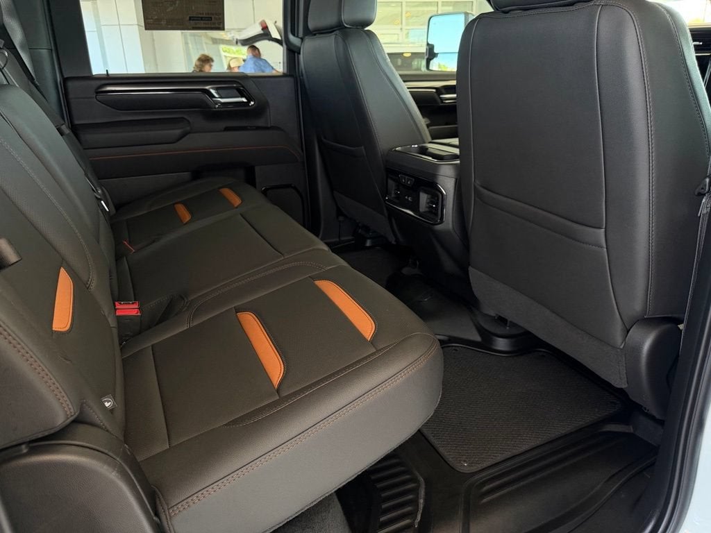 2025 GMC Sierra 2500 HD AT4
