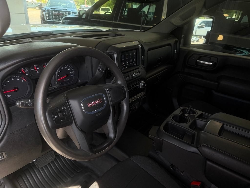 2024 GMC Sierra 2500 HD Pro