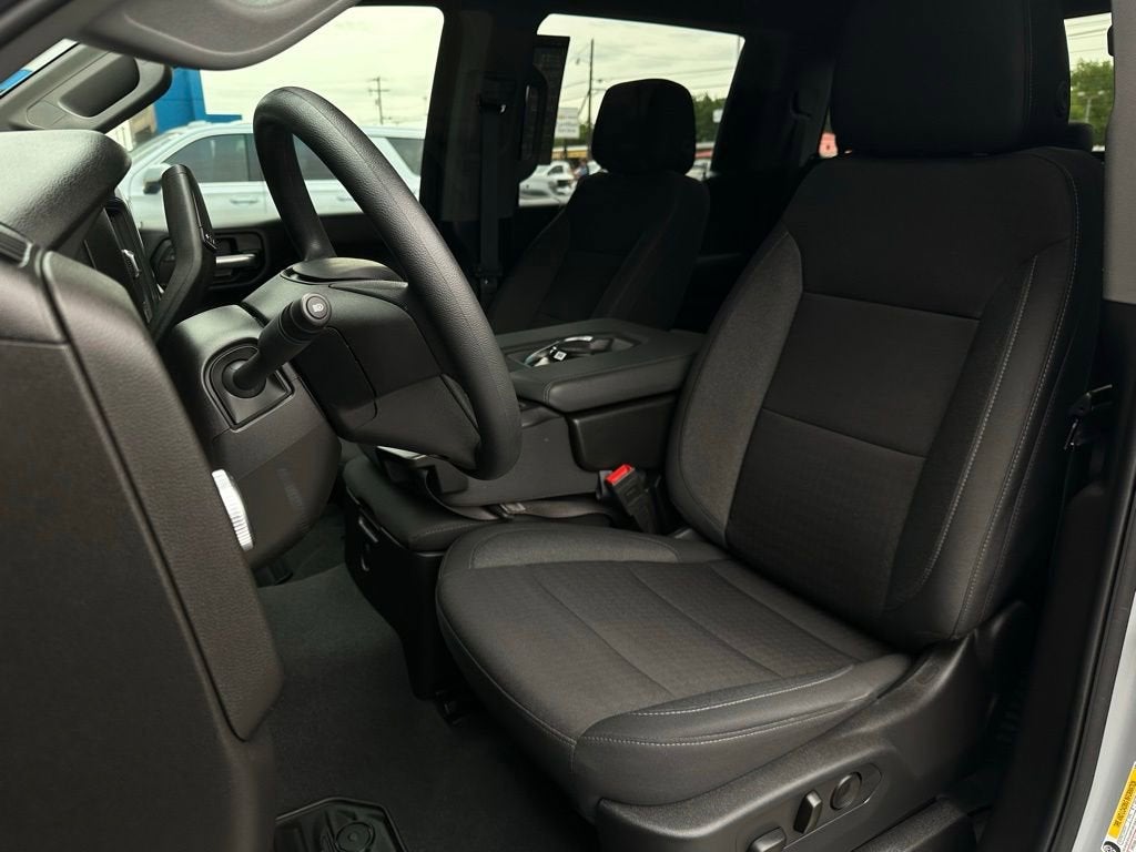 2025 GMC Sierra 1500 Pro
