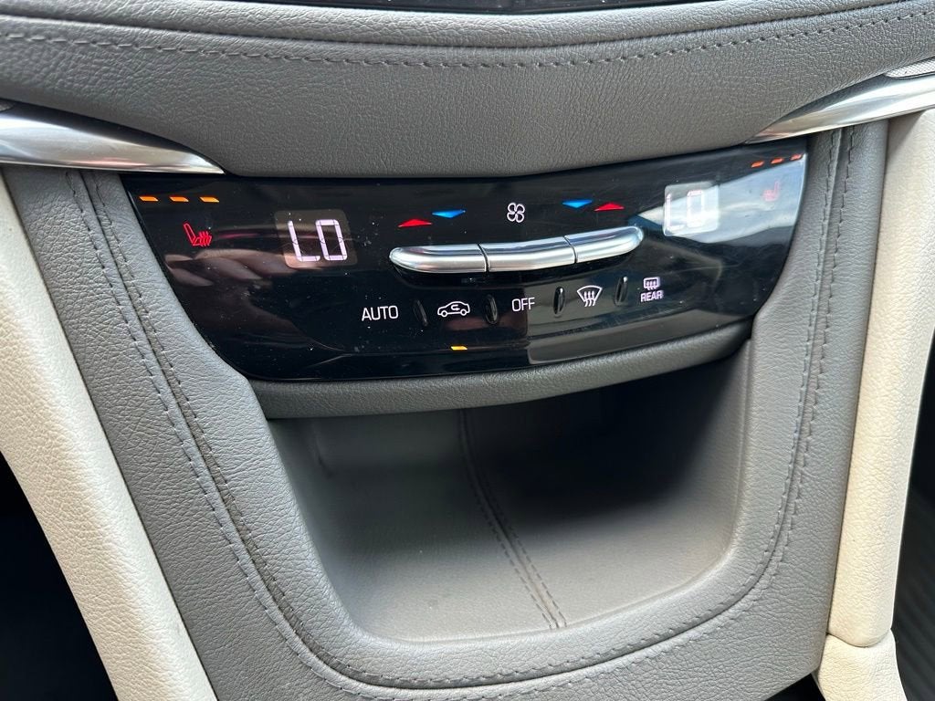 2021 Cadillac XT5 FWD Premium Luxury