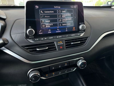 2022 Nissan Altima 2.5 SV
