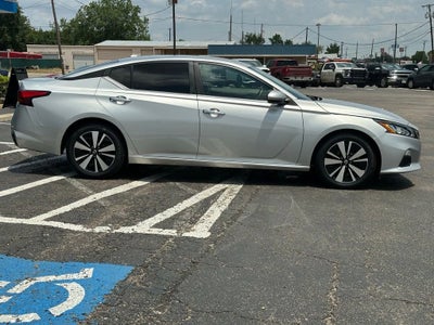 2022 Nissan Altima 2.5 SV
