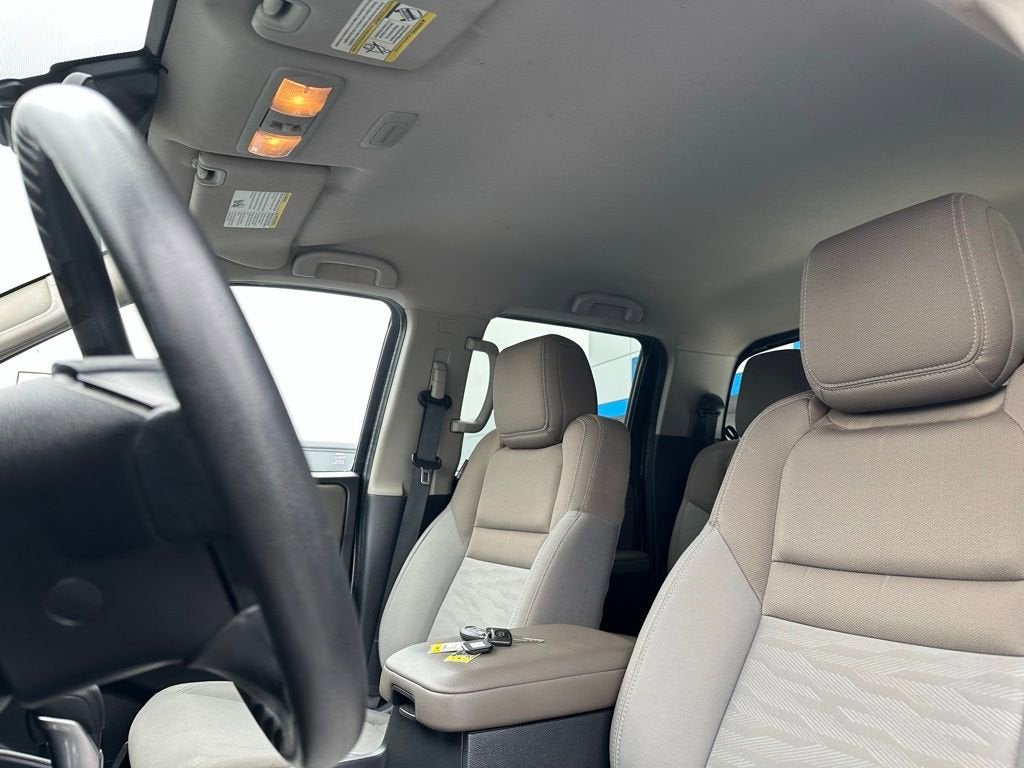 2022 Nissan Frontier SV