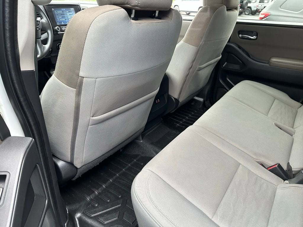 2022 Nissan Frontier SV