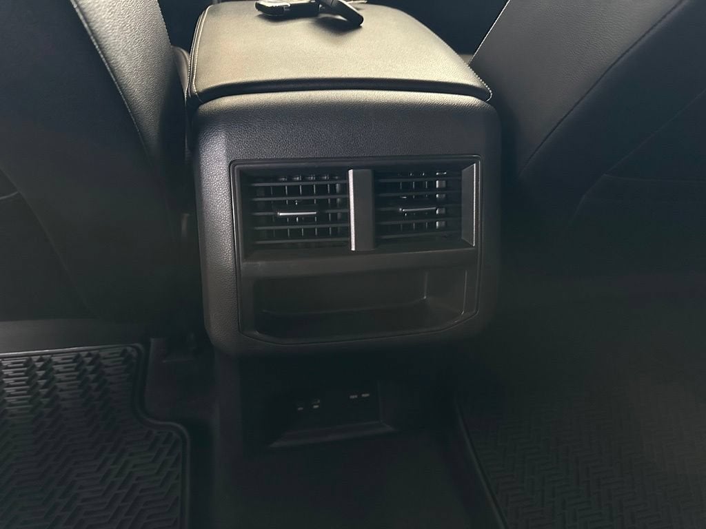2021 Volkswagen Atlas Cross Sport 2.0T SE w/Technology