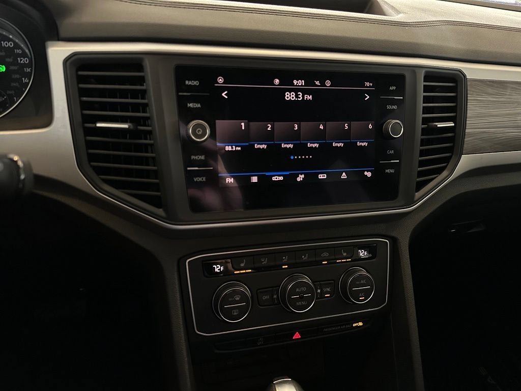 2021 Volkswagen Atlas Cross Sport 2.0T SE w/Technology