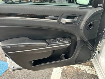 2022 Chrysler 300 300S