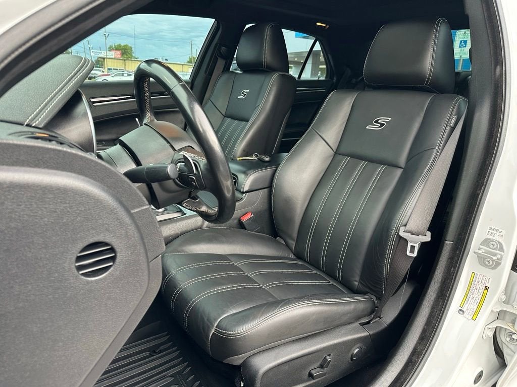 2022 Chrysler 300 300S